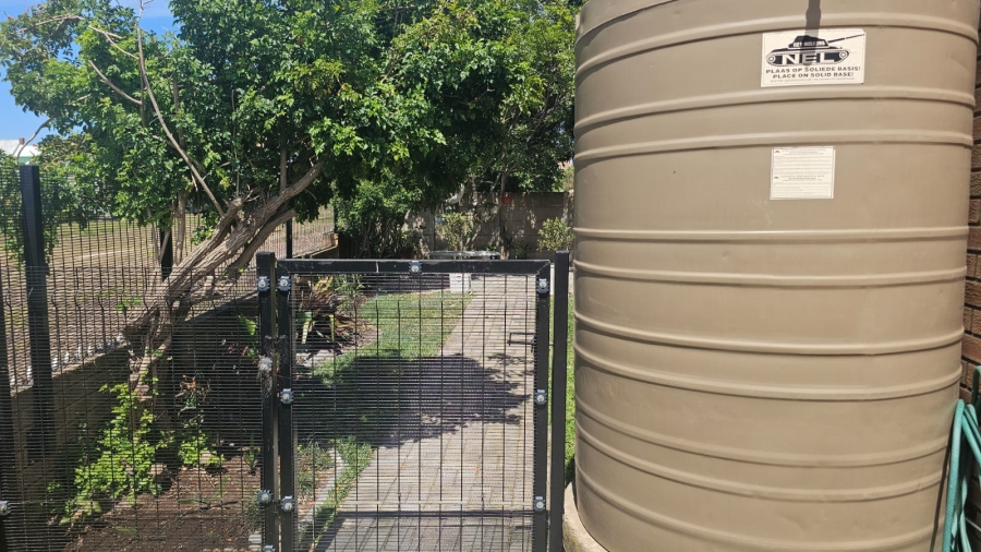 4 Bedroom Property for Sale in Stilbaai Wes Western Cape